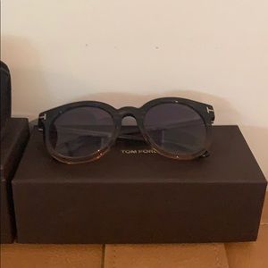 Tom Ford women’s sunglasses new condition with box